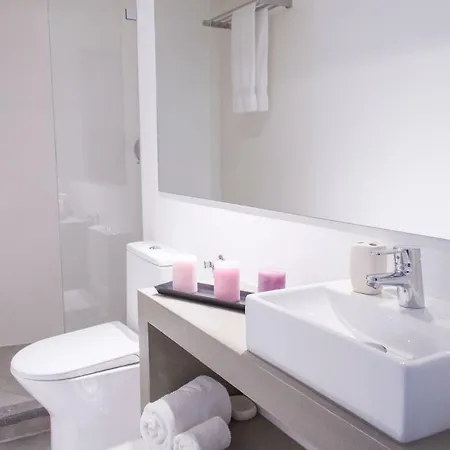 New Castlehouse, T3 With Great View, Center דירה